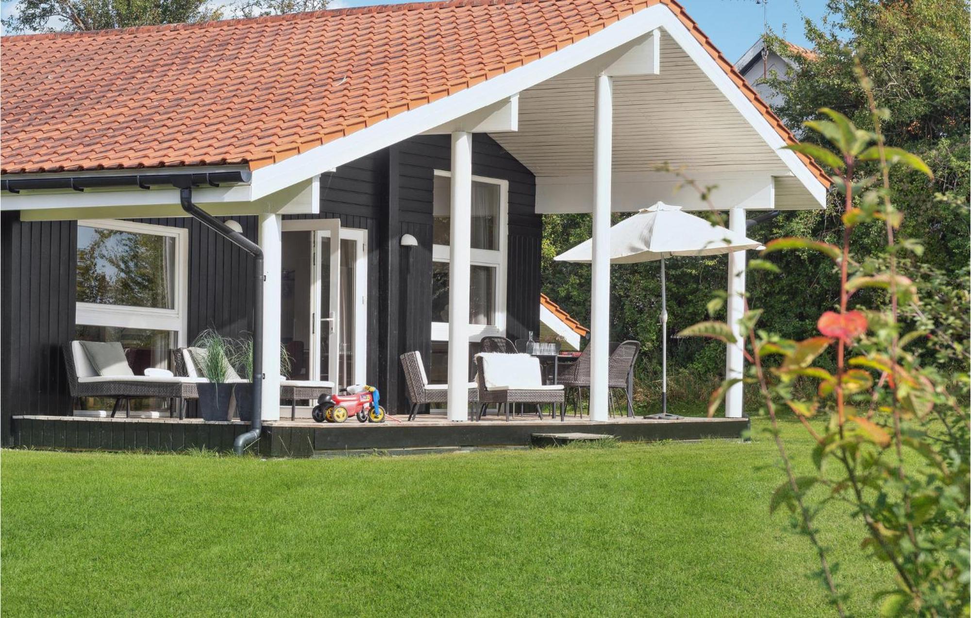 Amazing Home In Askeby With Sauna エクステリア 写真